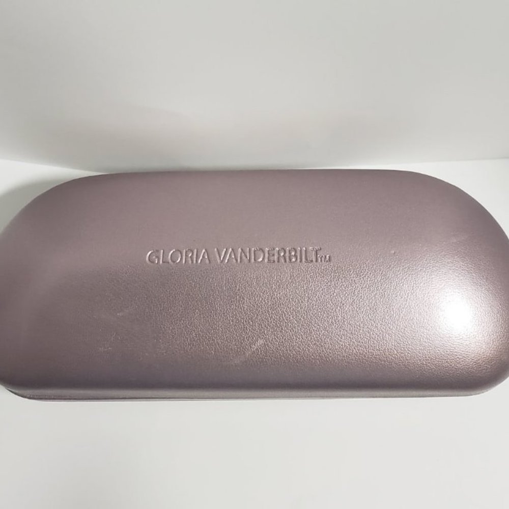 GLORIA VANDERBILT LAVENDER HARD GLASSES CASE